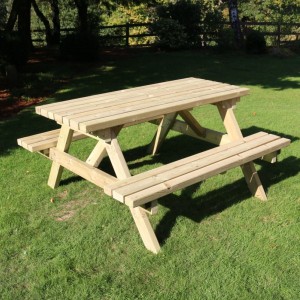 Deluxe Picnic Table