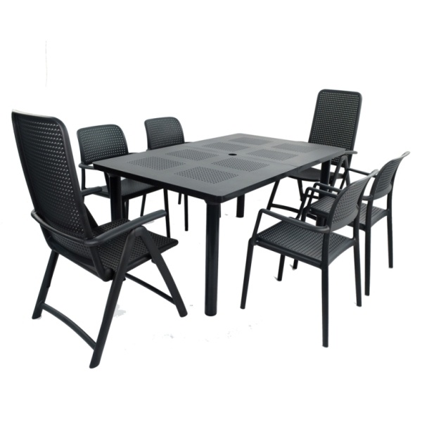 Libeccio Extending Table with 2 Darsena & 4 Bora Chairs