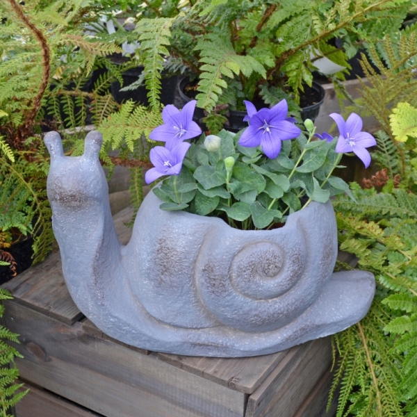 Blue Iron Effect Snail Planter
