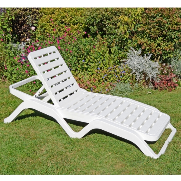 Scirrocco White Plastic Sun Lounger