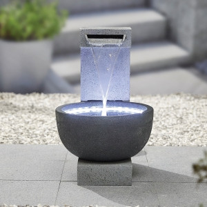 Solitary Pour Water Feature
