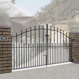 Made to Measure Manor Double Gate