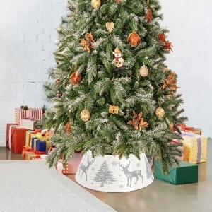 Christmas Tree Skirt - Reindeers & Trees