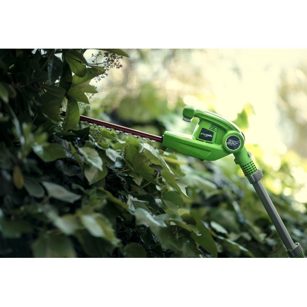 Greenworks 40v cordless long reach hedge trimmer hot sale