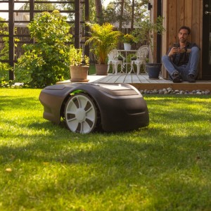 Greenworks Optimow® 7 Robotic Lawnmower