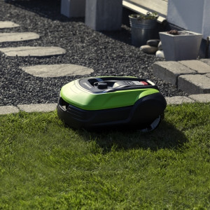 Greenworks Optimow® 10 Robotic Lawnmower