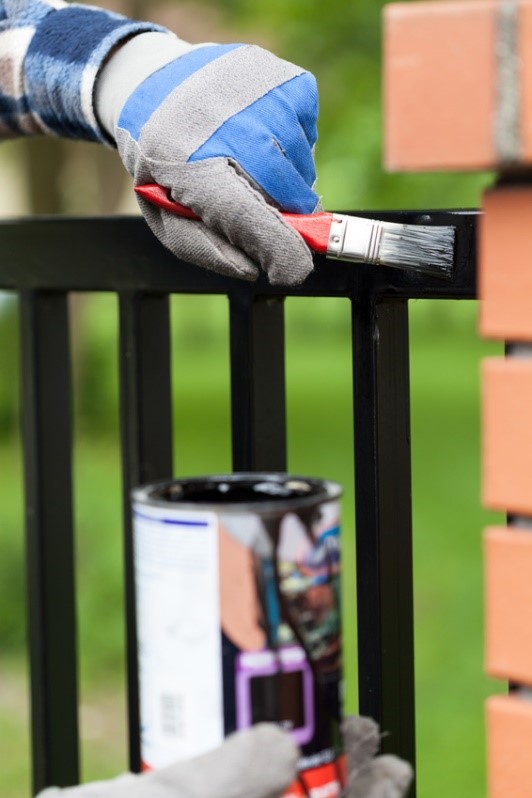 How to paint a gate and railing for protecting it and maintaining it over the longer term