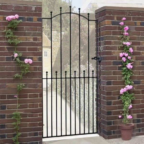 Tall metal gate cheap
